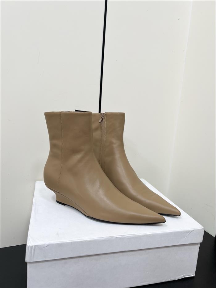 20251128174315147 370